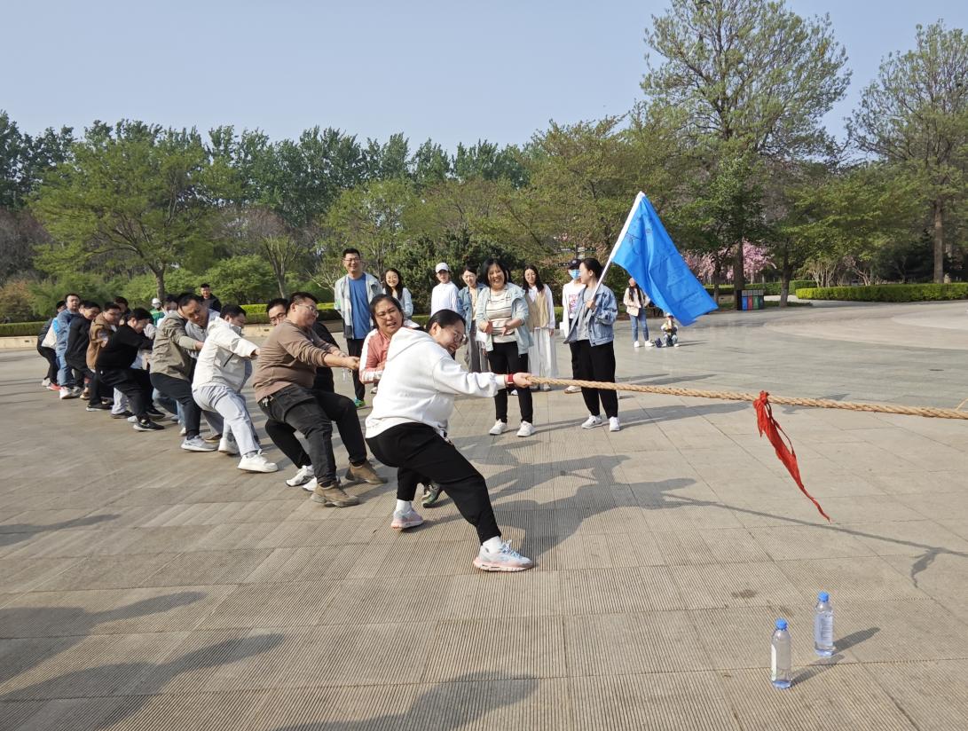 赴春日之約-環(huán)球軟件開展“擁抱自然·迎接春天”團建活動